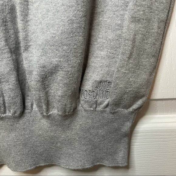 𝅺MOSCHINO Long Grey Love Moschino T Shirt Sequin Red Heart 100% cotton Small - Picture 3 of 8